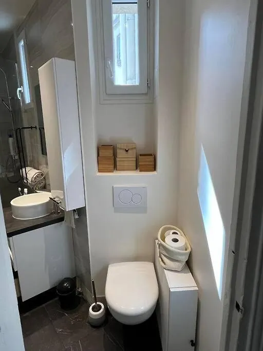 Flat 16 Near To Eiffel Tower Apartment *