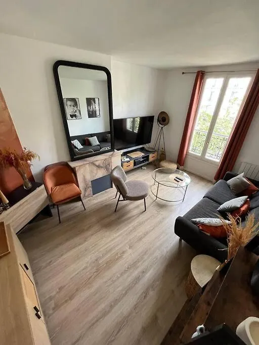 Flat 16 Near To Eiffel Tower דירה פריז