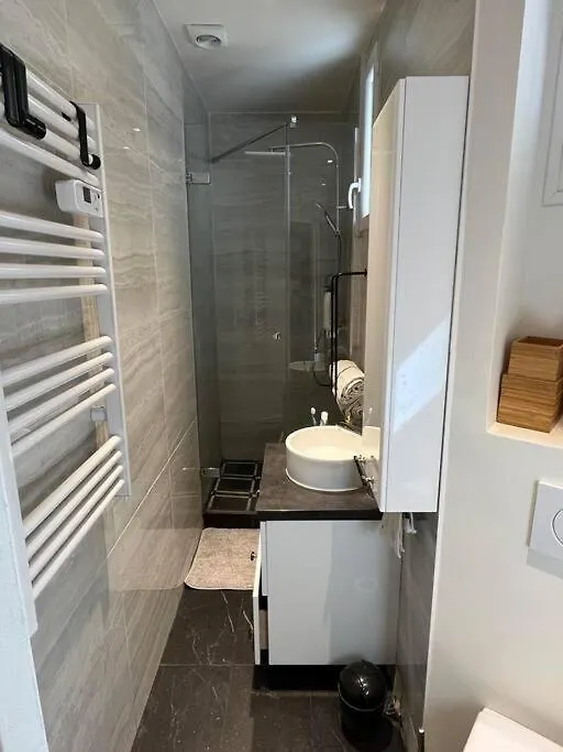 Flat 16 Near To Eiffel Tower *