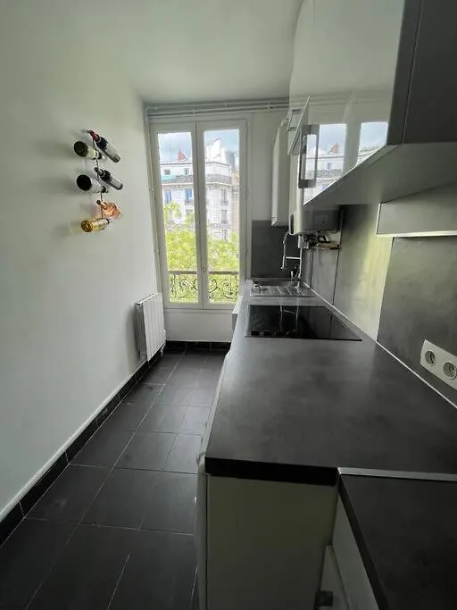 Flat 16 Near To Eiffel Tower
